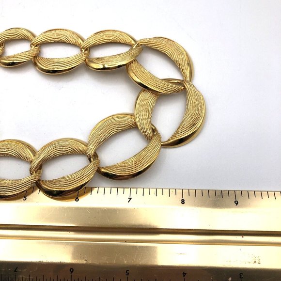Vintage NAPIER Necklace Gold Tone Chunky Textured Link Statement Necklace 19" - Picture 11 of 12